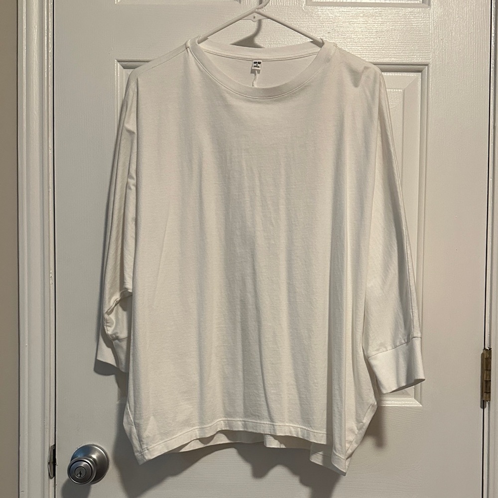 Uniqlo Women's 3/4 Long Sleeve White Tee